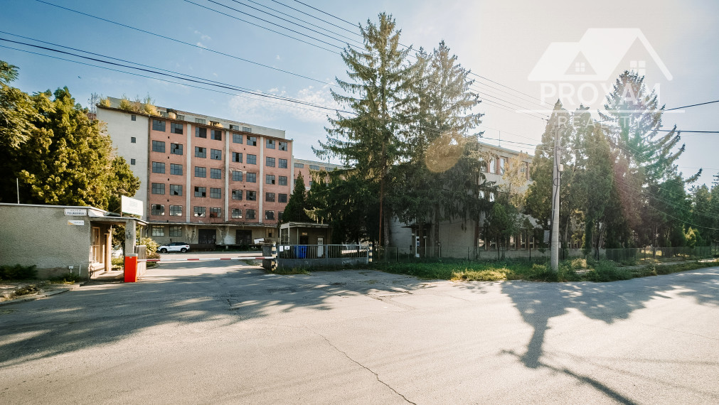 Predaj PODNIKATEĽSKÉHO OBJEKTU v meste Lučenec, znížená cena